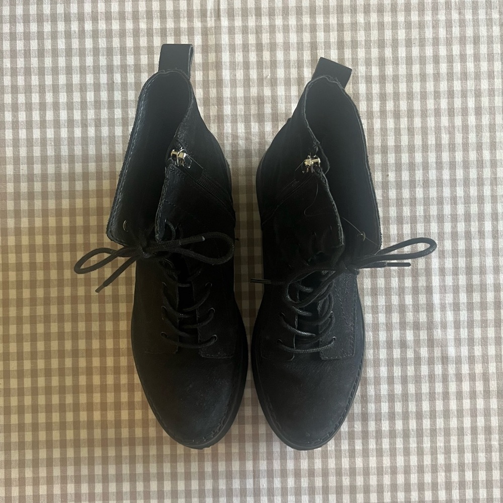 Dolce Vita Women’s Combat Boots - Picture 2 of 3